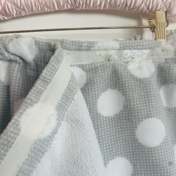 Bath wrap grey with white dots - Picture 3 of 3